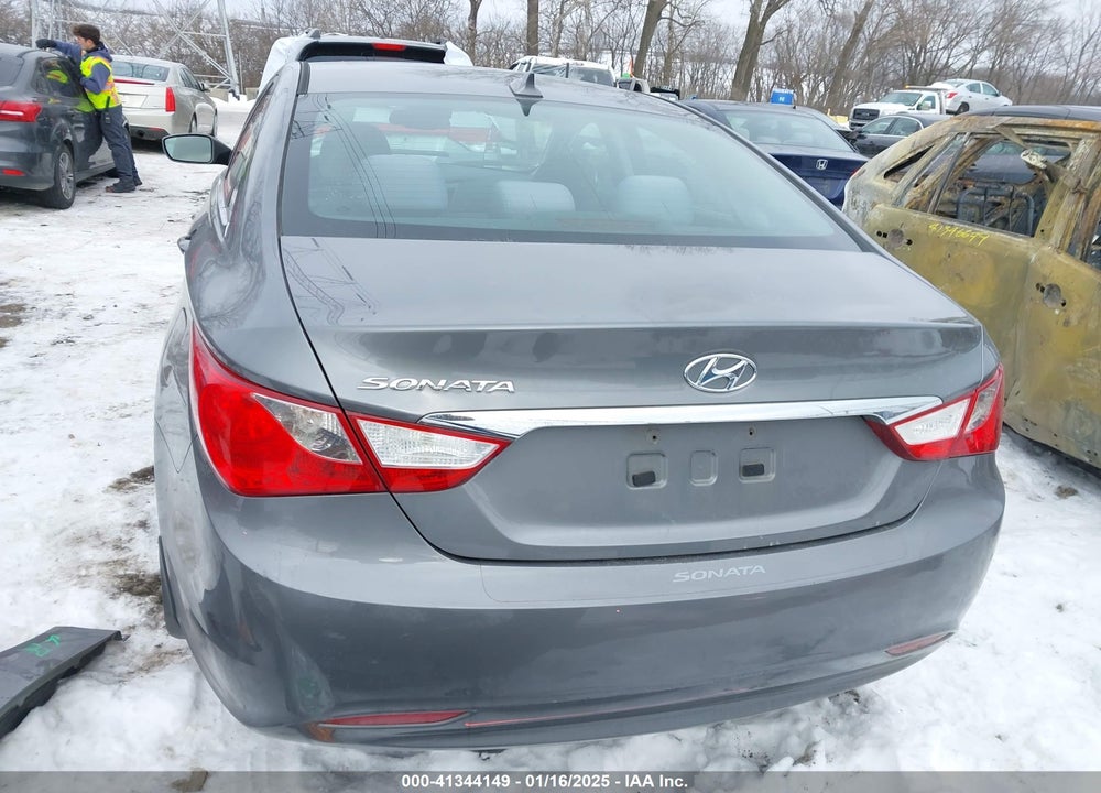 2013 HYUNDAI SONATA GLS VIN: 5NPEB4AC0DH551070