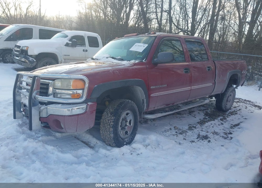 2005 GMC SIERRA 2500HD SLE VIN: 1GTHK23U85F883566