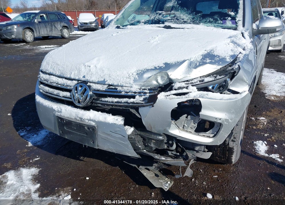 2013 VOLKSWAGEN TIGUAN VIN: WVGBV7AX7DW503036