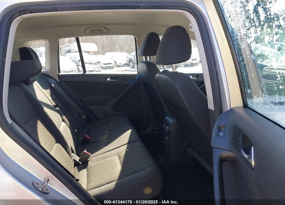 2013 VOLKSWAGEN TIGUAN VIN: WVGBV7AX7DW503036