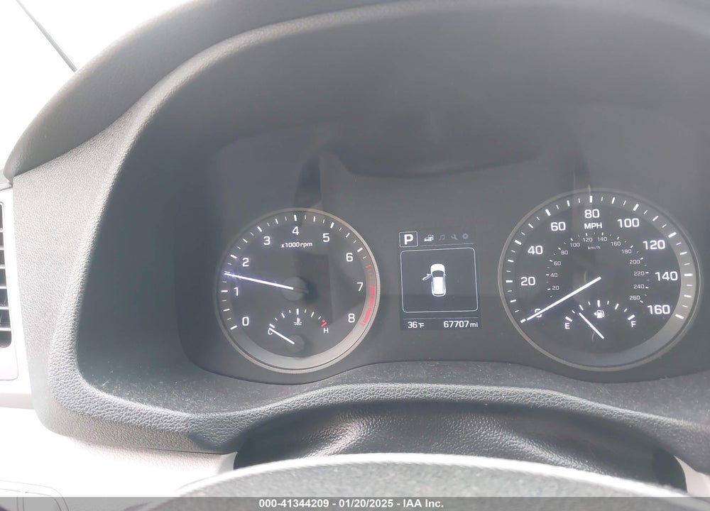2017 HYUNDAI TUCSON SE VIN: KM8J33A40HU293963
