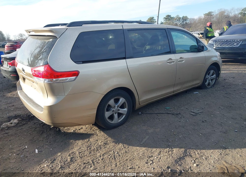 2011 TOYOTA SIENNA LE V6 VIN: 5TDKK3DC7BS129104