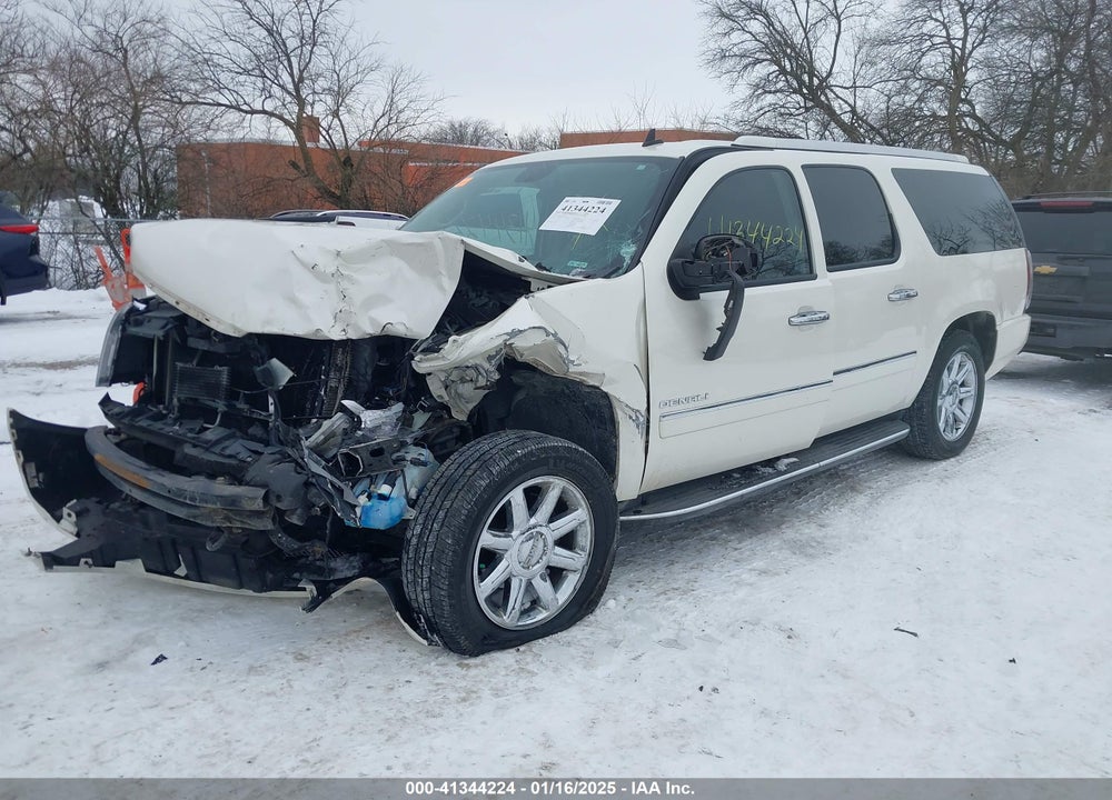 2011 GMC YUKON XL 1500 DENALI VIN: 1GKS2MEF8BR137391