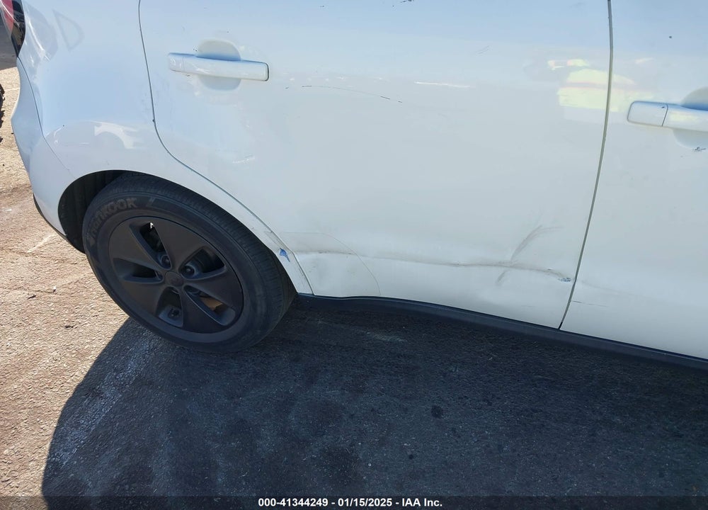 2015 KIA SOUL VIN: KNDJN2A27F7159535
