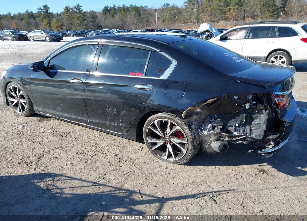 2016 HONDA ACCORD VIN: 1HGCR3F82GA003697