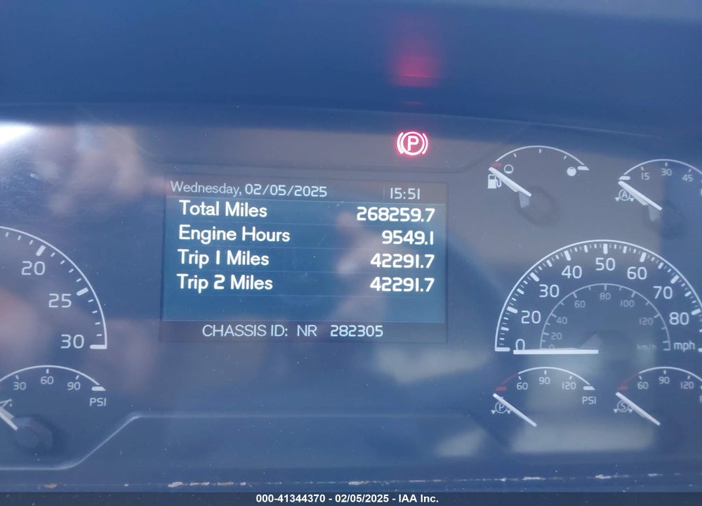 2021 VOLVO VNL VIN: 4V4NC9UG7MN282305
