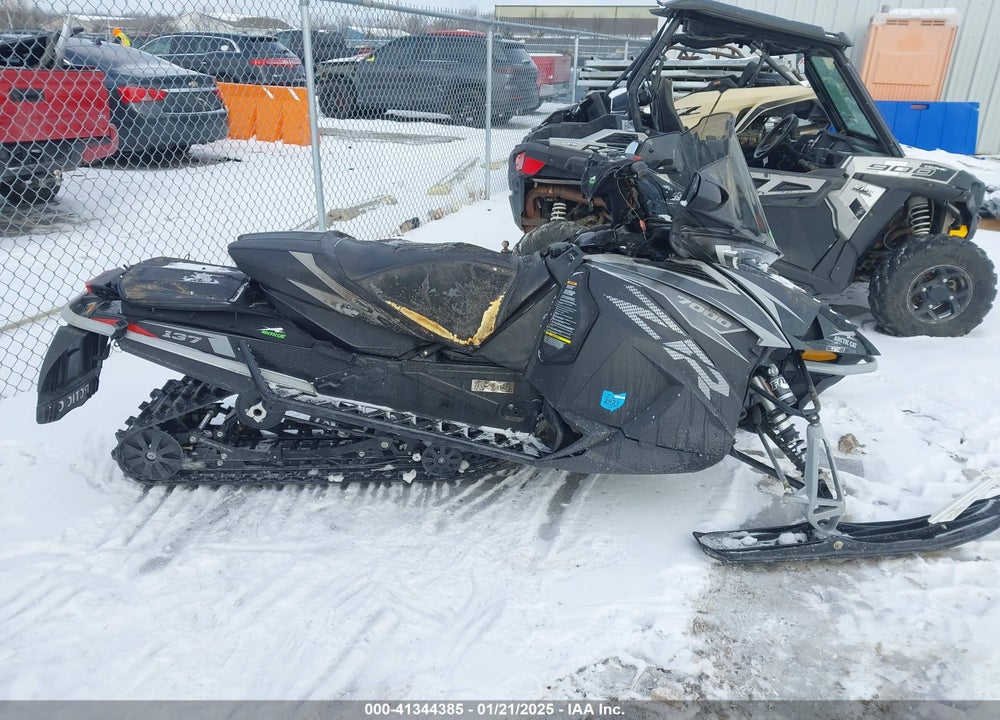 2019 ARCTIC CAT LYNX 2000 ES VIN: 4UF19SNW0KT100435