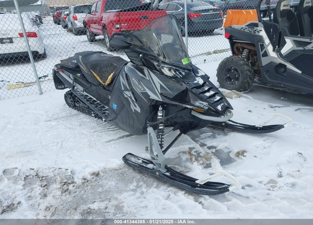 2019 ARCTIC CAT LYNX 2000 ES VIN: 4UF19SNW0KT100435