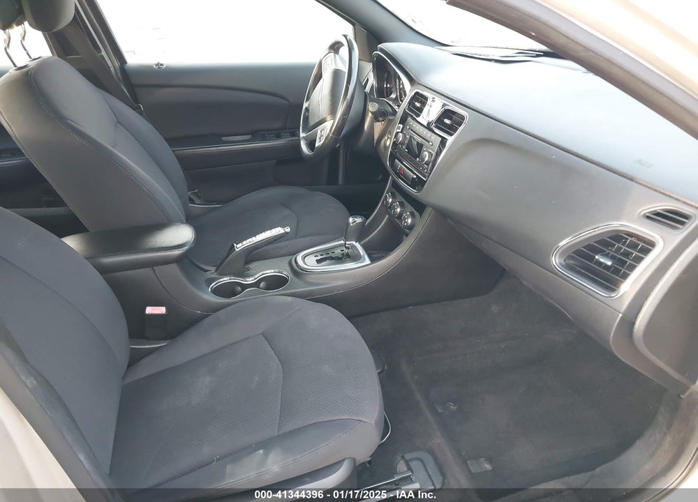 2014 CHRYSLER 200 VIN: 1C3CCBBG0EN115240