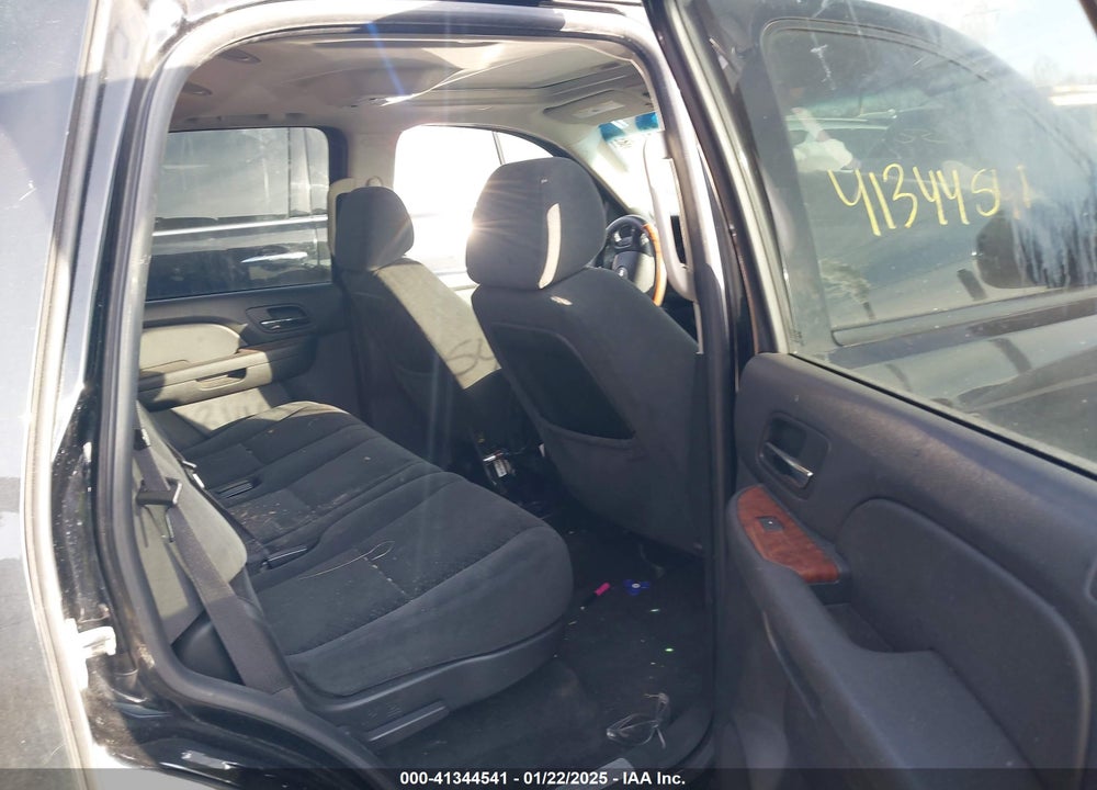 2007 CHEVROLET TAHOE LT VIN: 1GNFK13037J395387