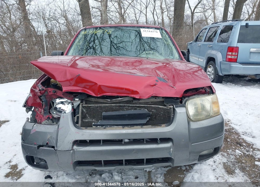 2004 FORD ESCAPE XLT VIN: 1FMCU93154KB34647
