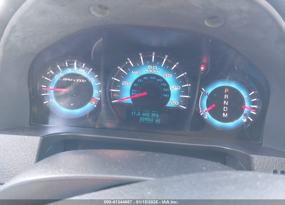 2011 FORD FUSION VIN: 3FAHP0JG2BR136746