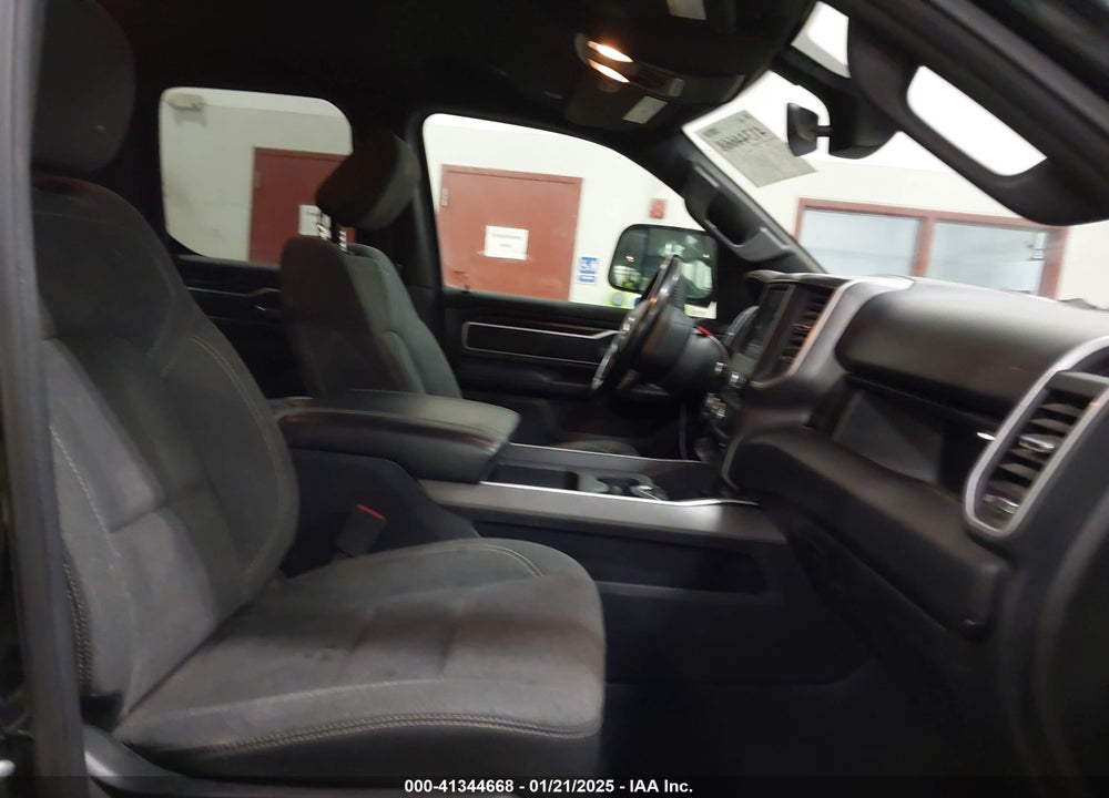 2020 RAM 1500 BIG HORN 4X4 6'4 BOX VIN: 1C6SRFBT4LN115143