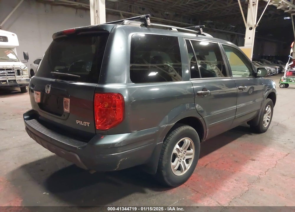 2005 HONDA PILOT EX-L VIN: 5FNYF18565B053107