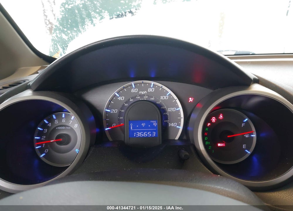2013 HONDA FIT VIN: JHMGE8H31DC047473