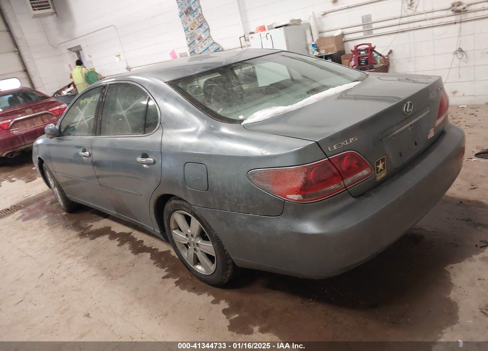 2005 LEXUS ES 330 VIN: JTHBA30G255103322