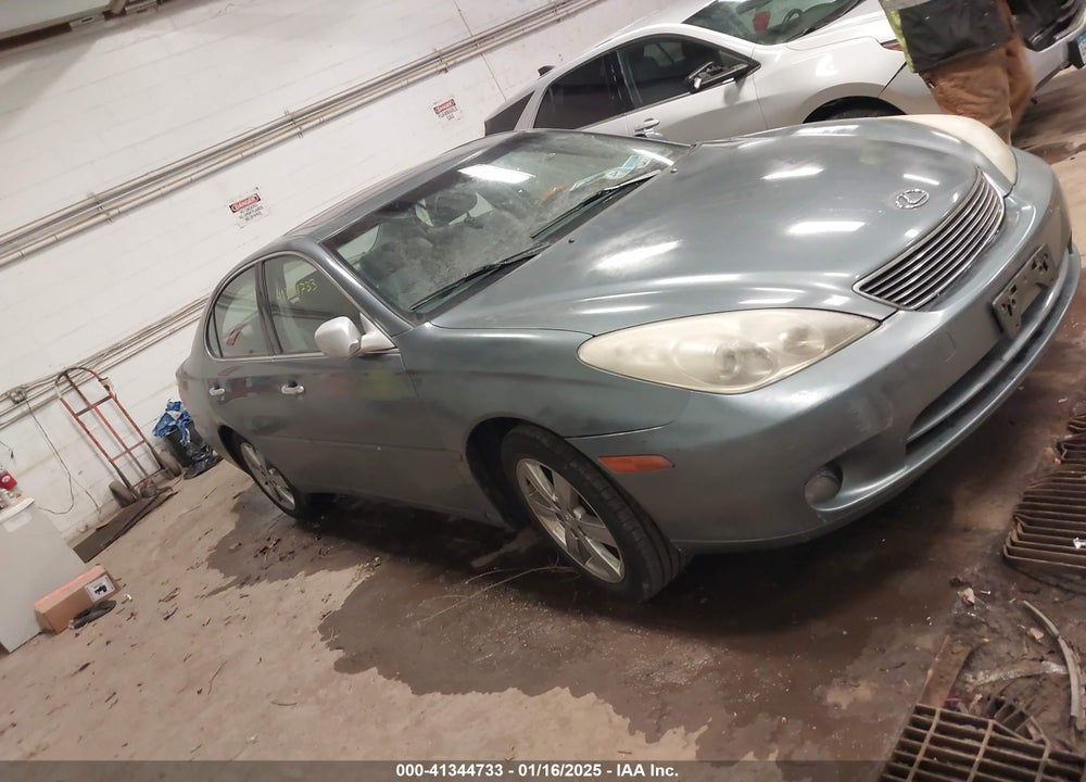 2005 LEXUS ES 330 VIN: JTHBA30G255103322