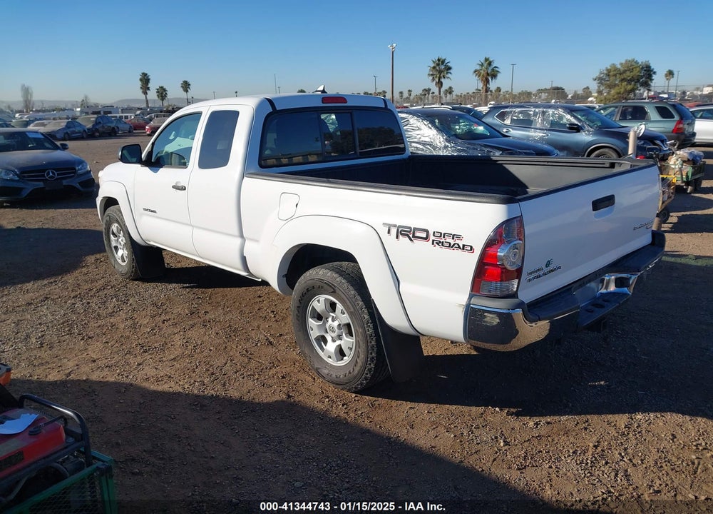 2015 TOYOTA TACOMA PRERUNNER ACCESS CAB VIN: 5TFTU4GNXFX075783