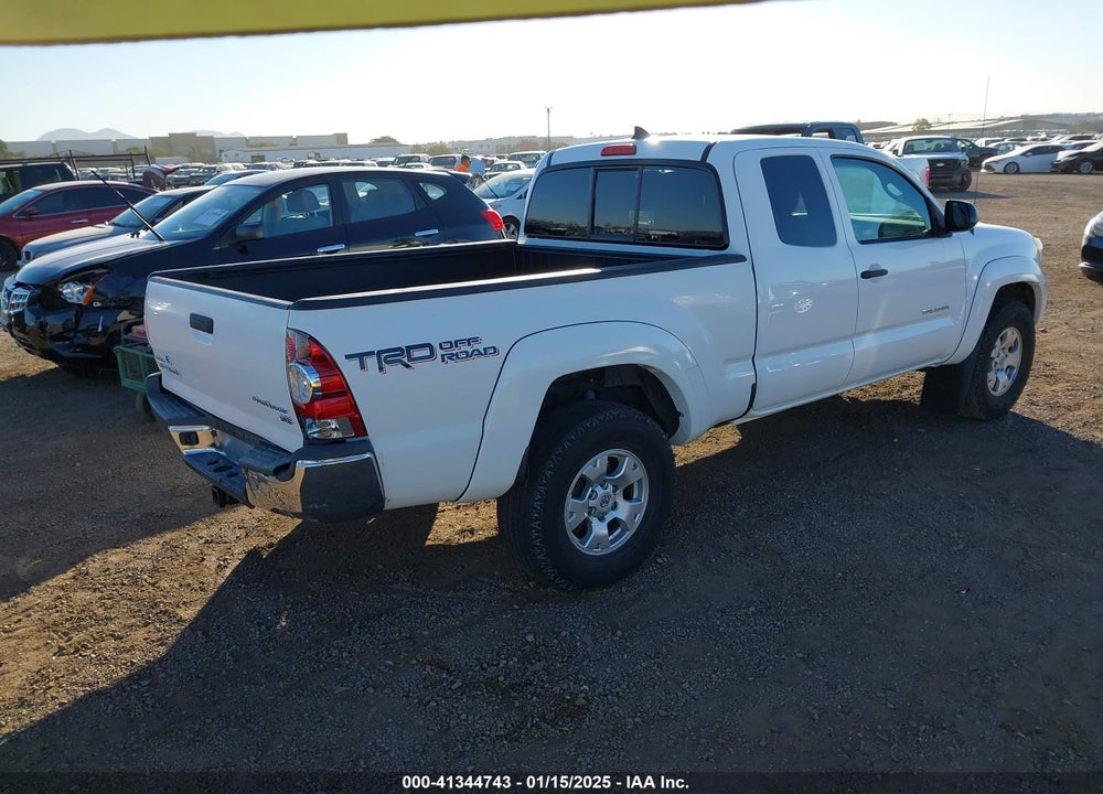 2015 TOYOTA TACOMA PRERUNNER ACCESS CAB VIN: 5TFTU4GNXFX075783