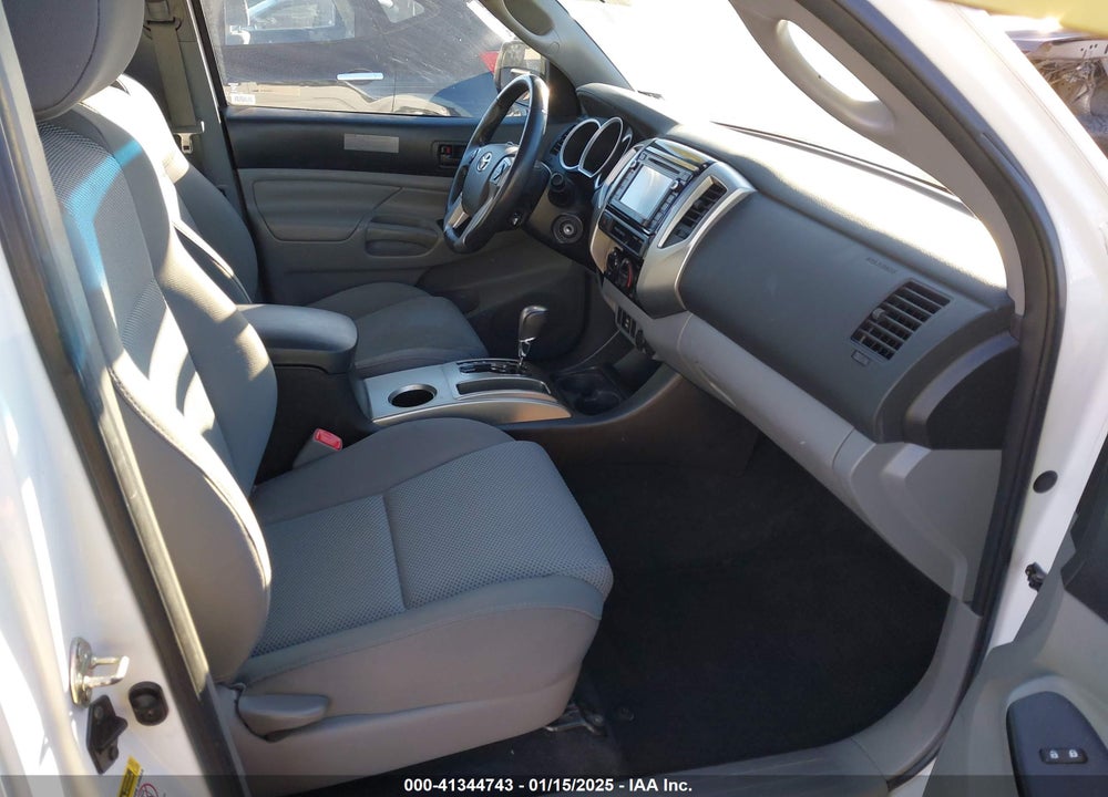 2015 TOYOTA TACOMA PRERUNNER ACCESS CAB VIN: 5TFTU4GNXFX075783