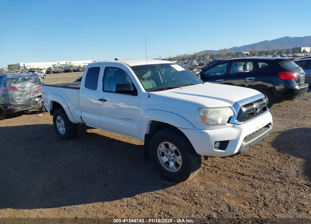 2015 TOYOTA TACOMA PRERUNNER ACCESS CAB VIN: 5TFTU4GNXFX075783