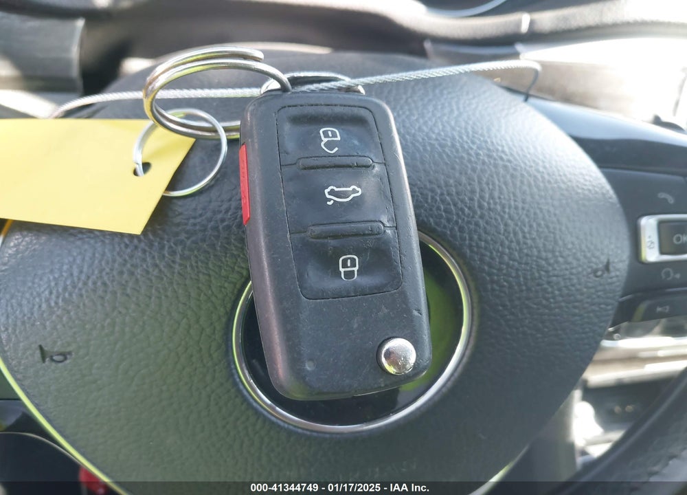 2018 VOLKSWAGEN PASSAT VIN: 1VWBA7A30JC044830