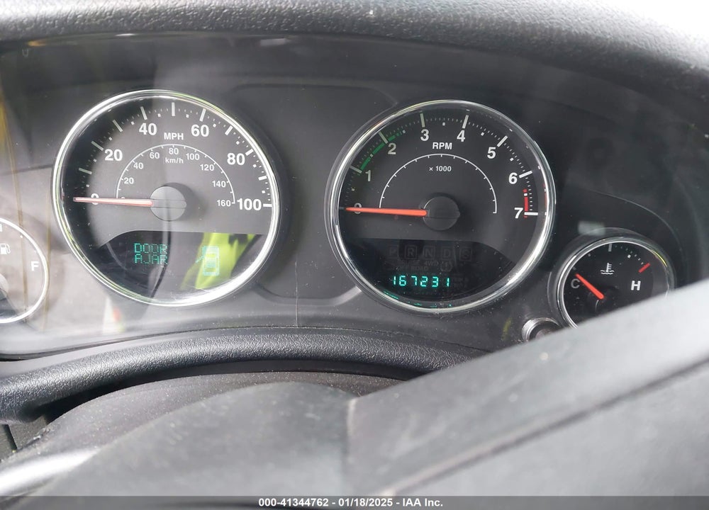 2013 JEEP WRANGLER UNLIMITED SAHARA VIN: 1C4BJWEG5DL523632