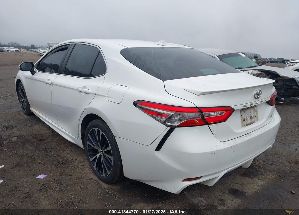 2019 TOYOTA CAMRY SE VIN: 4T1B11HKXKU282883