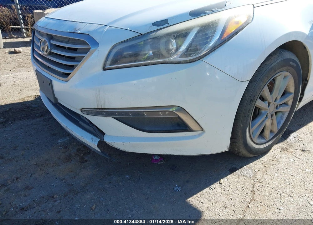 2015 HYUNDAI SONATA SE VIN: 5NPE24AFXFH137355