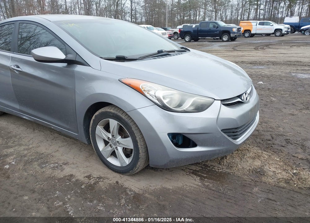 2013 HYUNDAI ELANTRA VIN: KMHDH4AE4DU901989