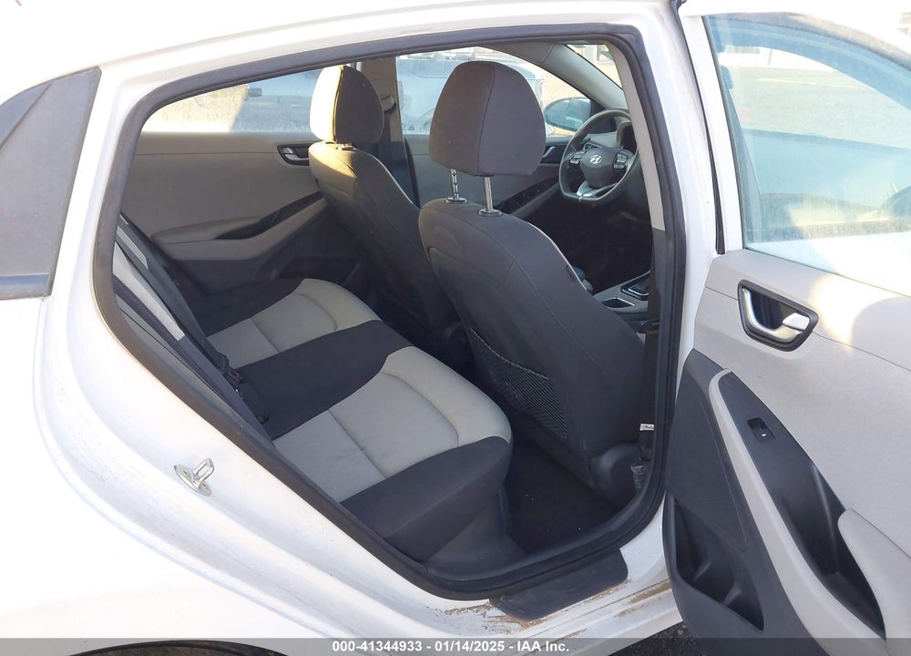 2018 HYUNDAI IONIQ HYBRID BLUE VIN: KMHC65LC8JU077560