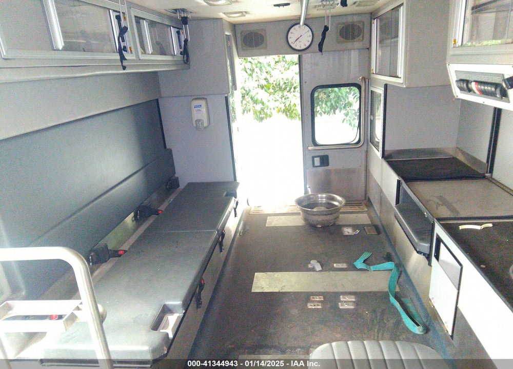1999 FORD ECONOLINE VIN: 1FDXE40F5XHB17429