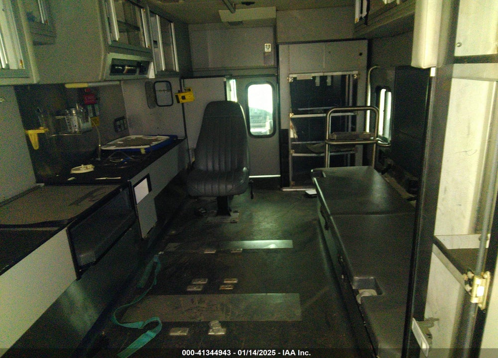 1999 FORD ECONOLINE VIN: 1FDXE40F5XHB17429