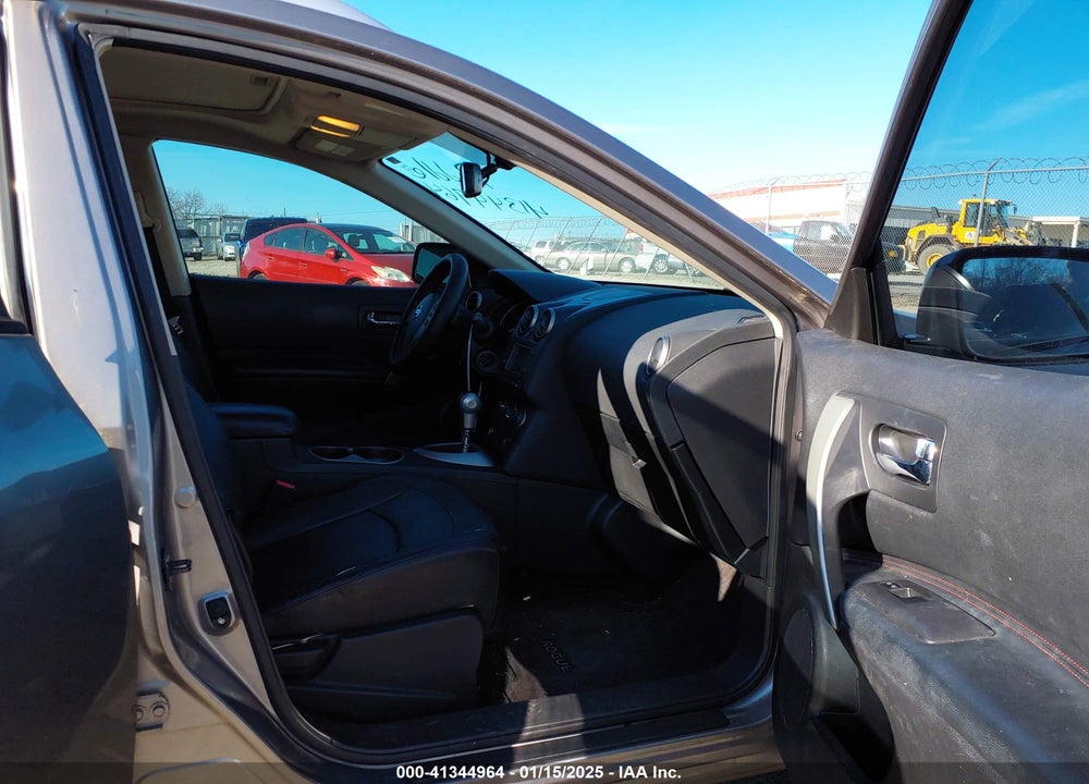 2013 NISSAN ROGUE SV W/SL PKG VIN: JN8AS5MT4DW023417