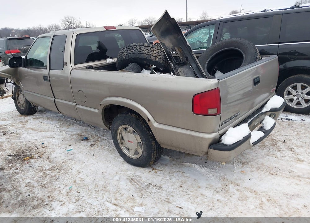 2003 GMC SONOMA SLS VIN: 1GTCS19X738237992