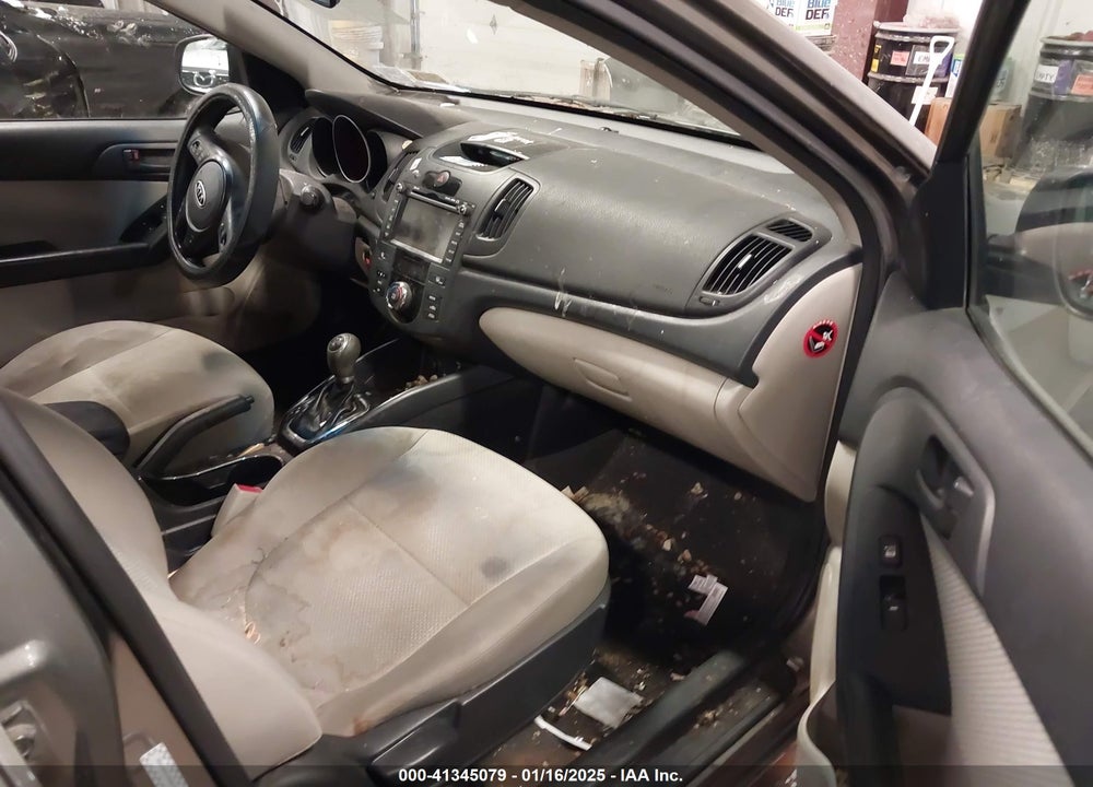 2012 KIA FORTE VIN: KNAFU4A21C5543173