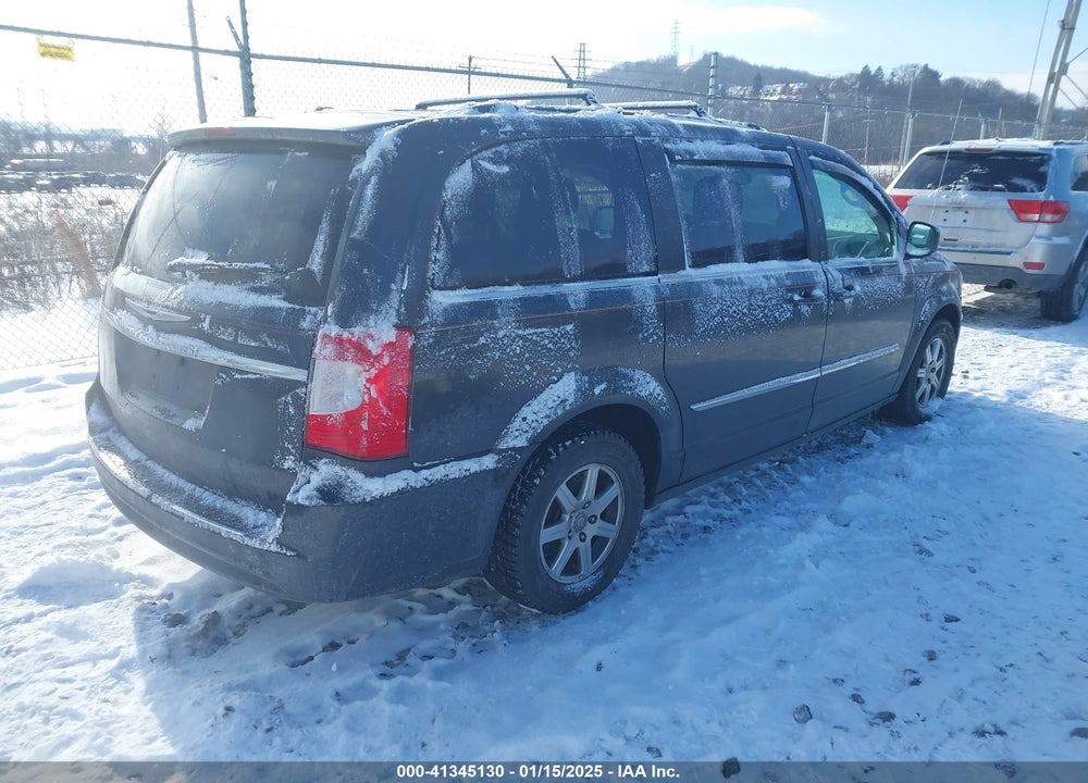 2011 CHRYSLER TOWN & COUNTRY TOURING VIN: 2A4RR5DG7BR746949