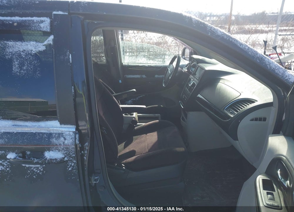 2011 CHRYSLER TOWN & COUNTRY TOURING VIN: 2A4RR5DG7BR746949