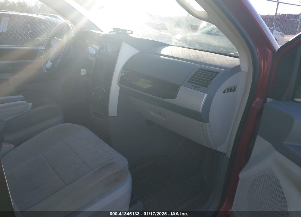2010 DODGE GRAND CARAVAN SXT VIN: 2D4RN5D11AR172993