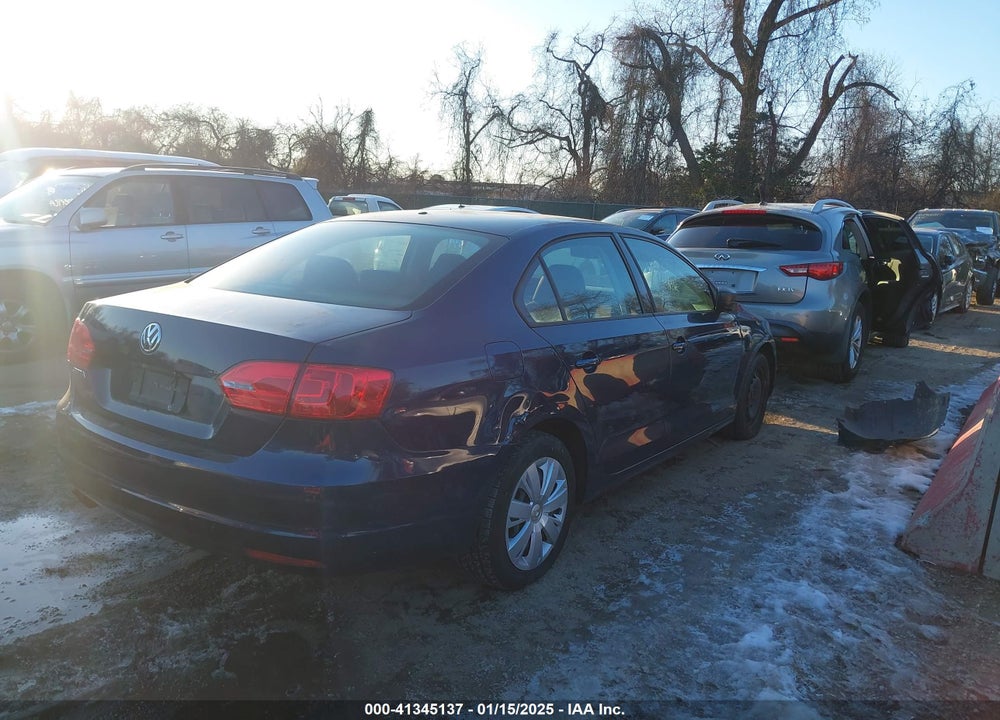 2011 VOLKSWAGEN JETTA 2.0L S VIN: 3VW1K7AJ9BM018962