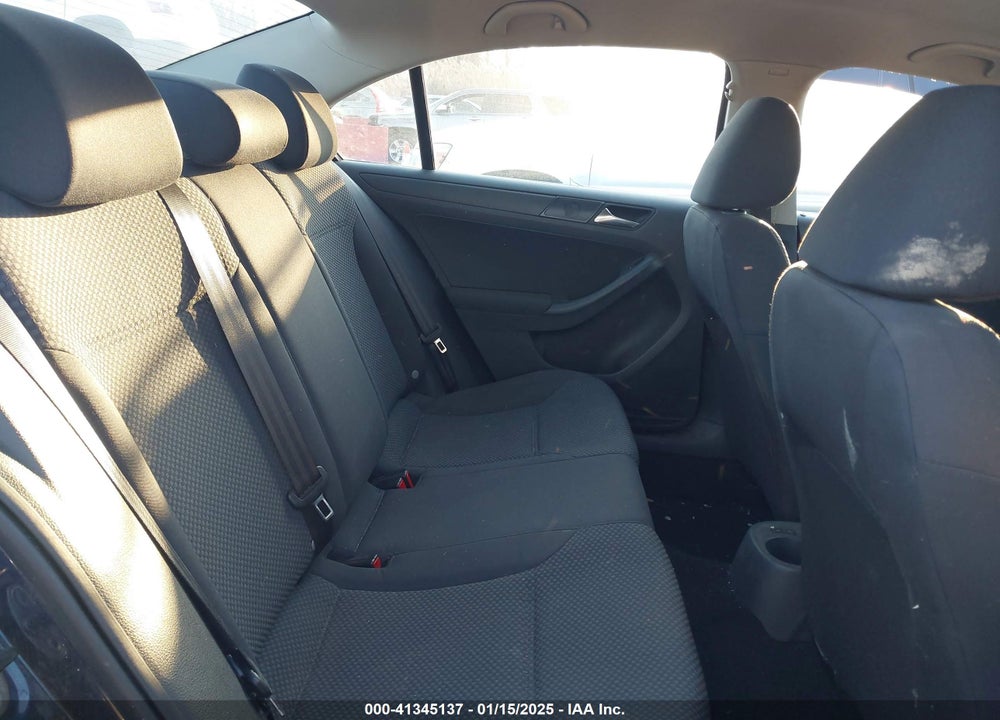 2011 VOLKSWAGEN JETTA 2.0L S VIN: 3VW1K7AJ9BM018962
