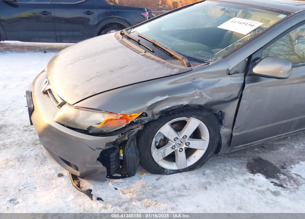 2008 HONDA CIVIC VIN: 2HGFG12808H515216
