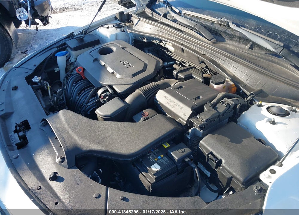 2019 KIA OPTIMA VIN: 5XXGT4L33KG354468