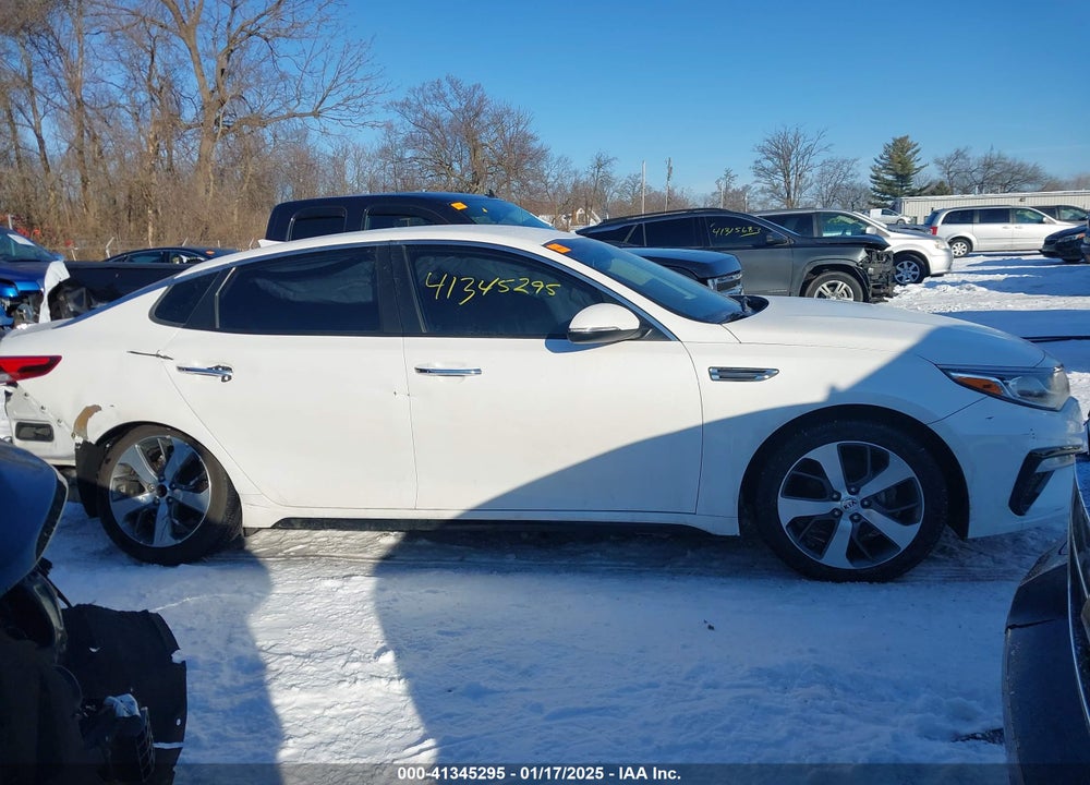 2019 KIA OPTIMA VIN: 5XXGT4L33KG354468