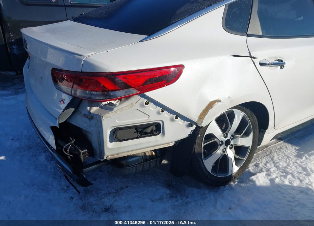 2019 KIA OPTIMA VIN: 5XXGT4L33KG354468