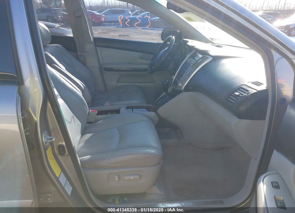 2005 LEXUS RX 330 VIN: JTJHA31U050093092