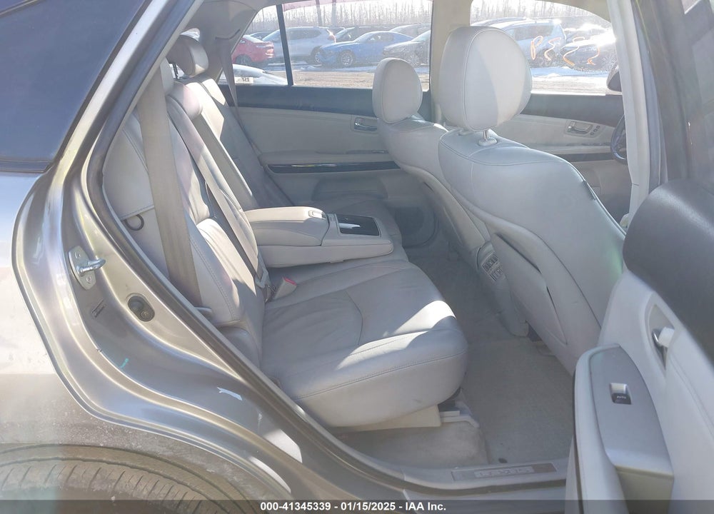 2005 LEXUS RX 330 VIN: JTJHA31U050093092