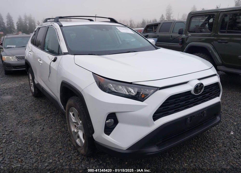 2019 TOYOTA RAV4 XLE VIN: 2T3P1RFV2KW027153