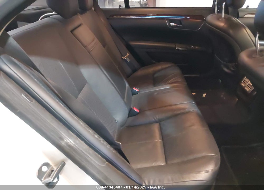 2007 MERCEDES-BENZ S 550 VIN: WDDNG86X87A134270