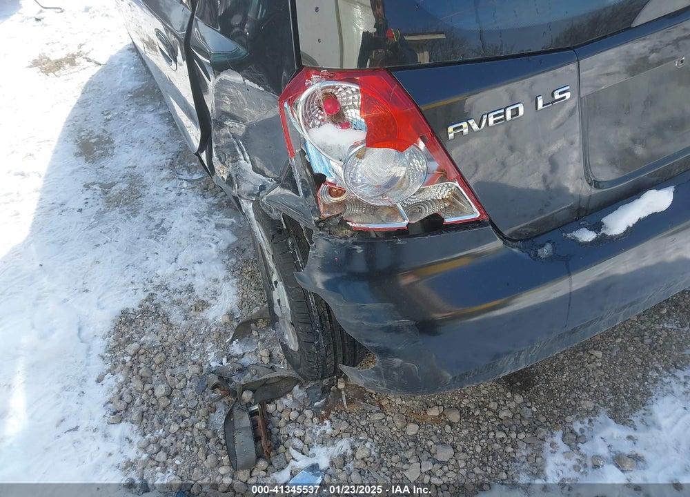 2005 CHEVROLET AVEO LS VIN: KL1TD62625B481491